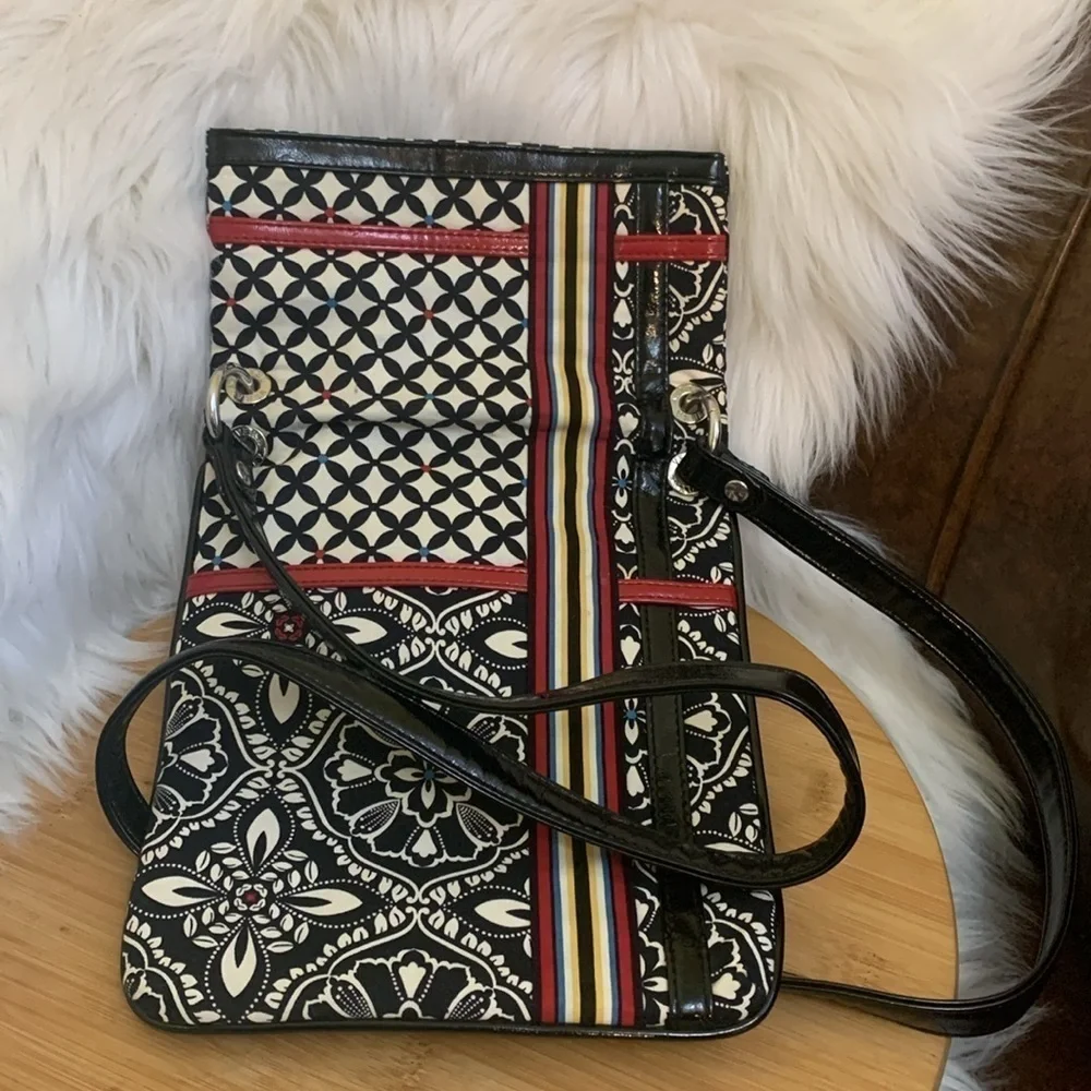 Vera Bradley | Barcelona Patent Leather Detailing Red Black White Crossbody Bag - Picture 9 of 17